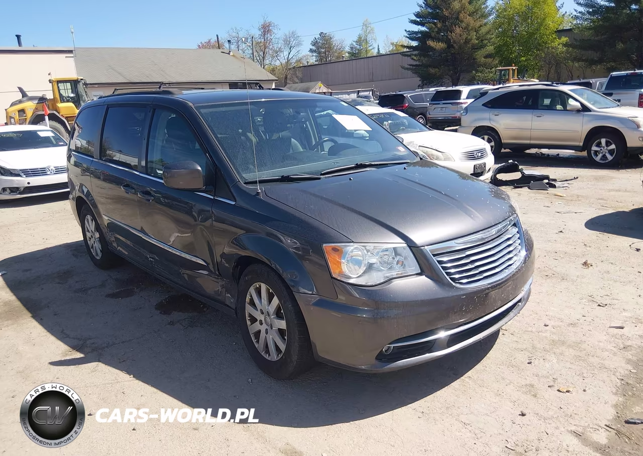 2016 Chrysler Town & Country Touring – zdjęcie 1 z 16