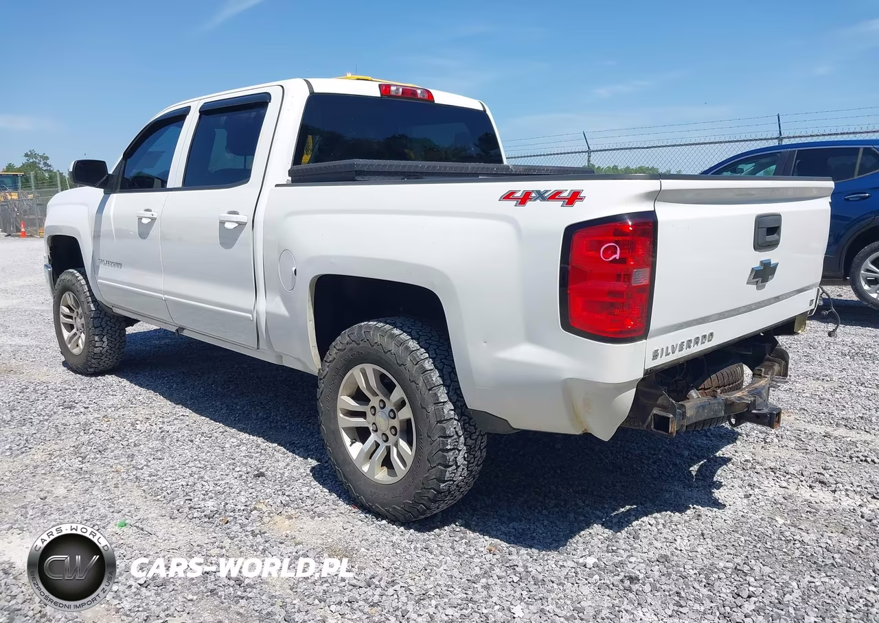 2015 Chevrolet Silverado 1500 1Lt VIN:3GCUKREC7FG531834 - 3