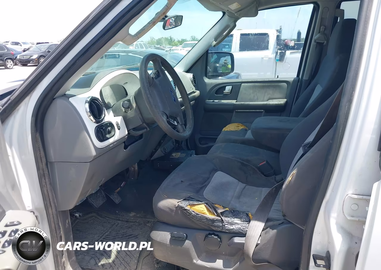 2004 Ford Expedition Xls VIN:1FMRU13W34LB75781 - 15