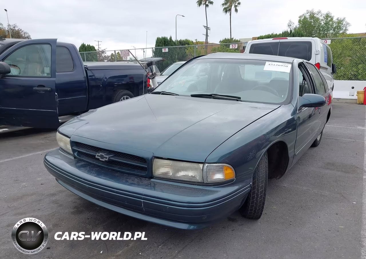 1996 Chevrolet Caprice - Impala Classic Ss VIN:1G1BL52P3TR136347 - 2