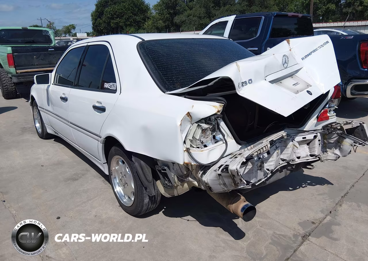 1999 Mercedes-Benz C 230 Kompressor VIN:WDBHA24G9XA705823 - 3