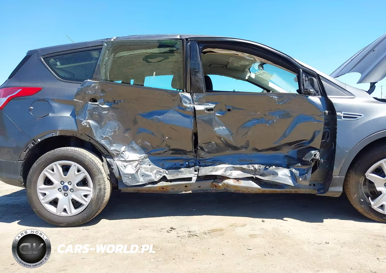 2015 Ford Escape S VIN:1FMCU0F78FUA22797 - 6