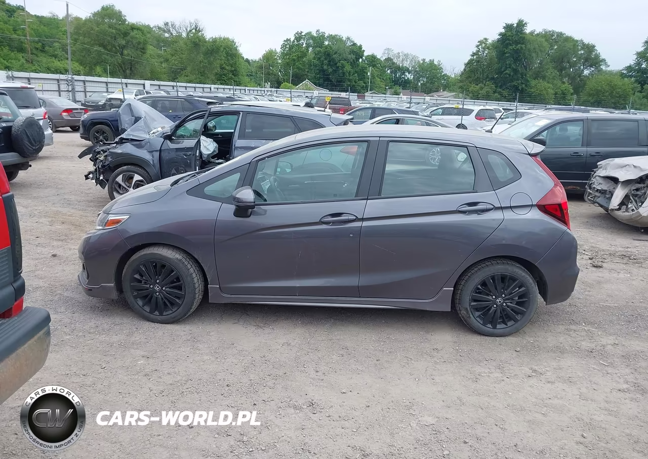 2018 Honda Fit Sport VIN:3HGGK5H65JM702717 - 14