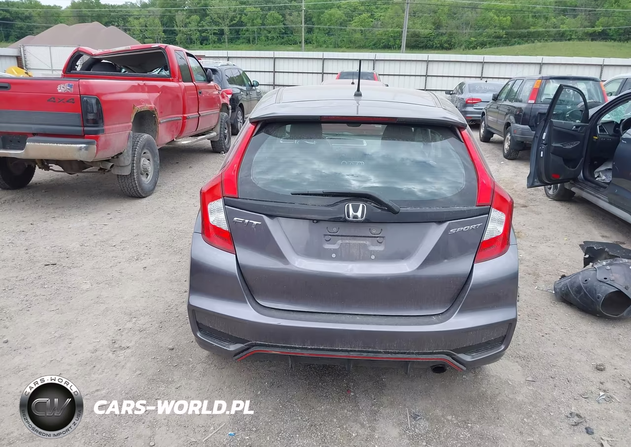 2018 Honda Fit Sport VIN:3HGGK5H65JM702717 - 16