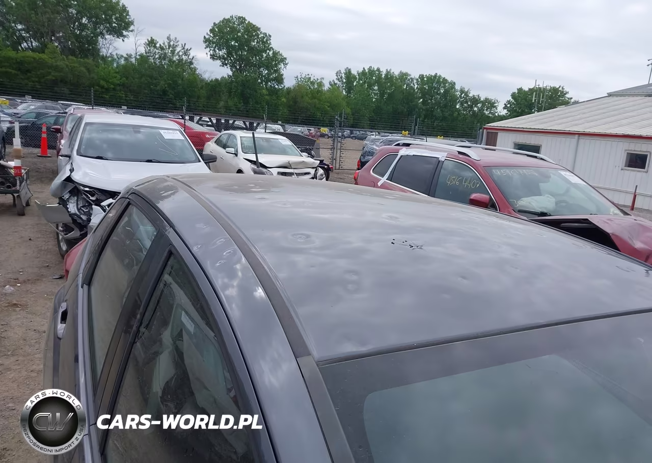 2018 Honda Fit Sport VIN:3HGGK5H65JM702717 - 18