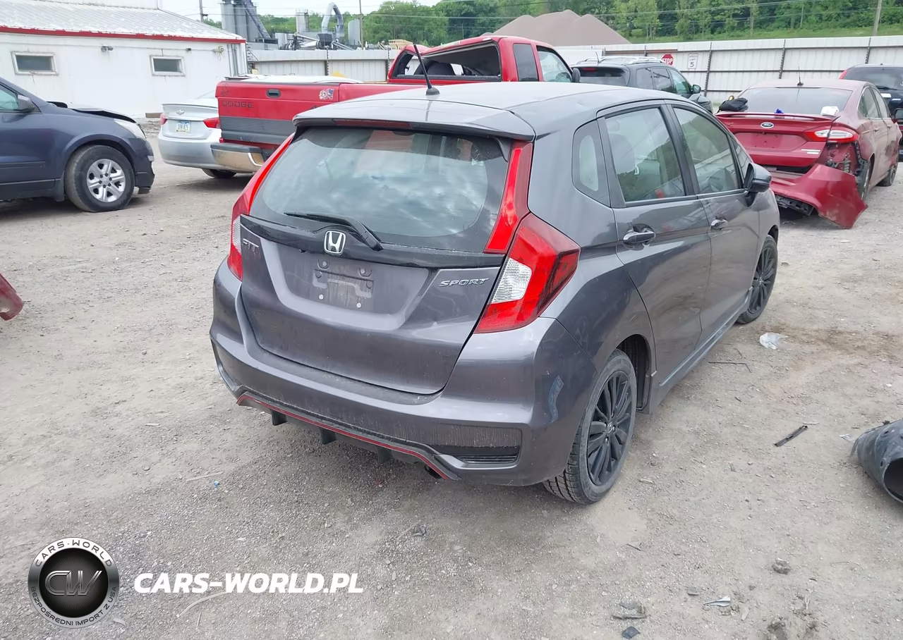 2018 Honda Fit Sport VIN:3HGGK5H65JM702717 - 4