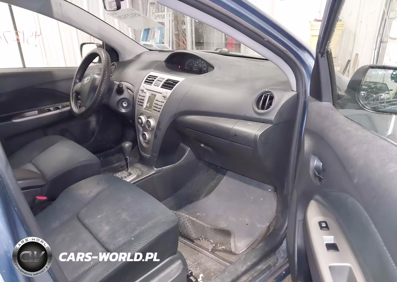 2011 Toyota Yaris VIN:JTDBT4K35BL001032 - 5