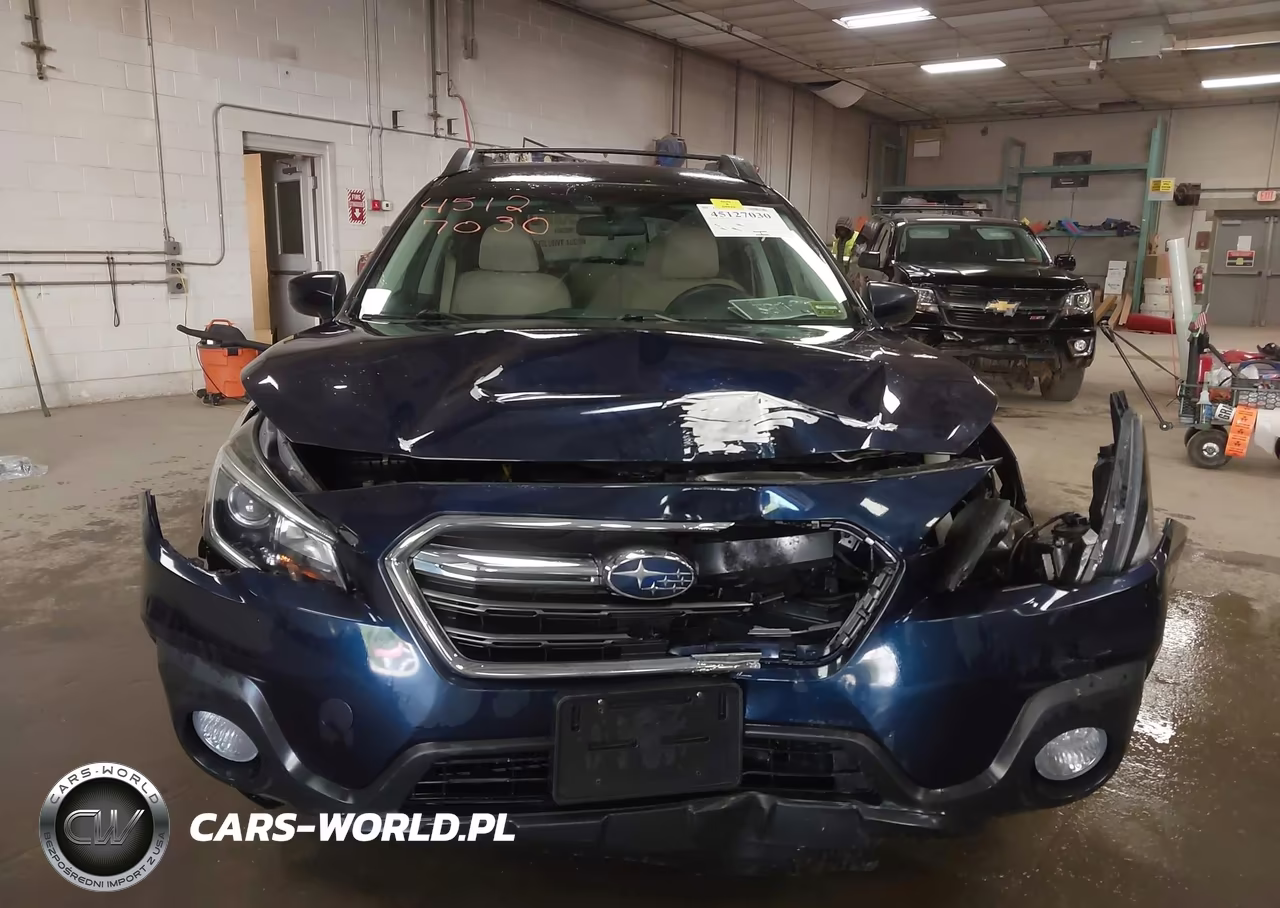 2018 Subaru Outback 2.5I Premium VIN:4S4BSACCXJ3366252 - 12