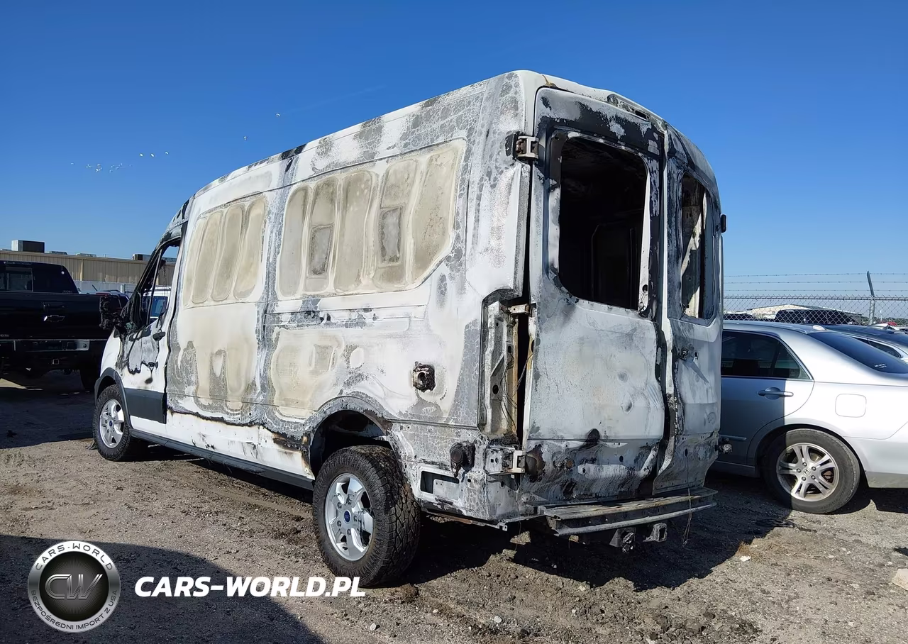 2018 Ford Transit-350 VIN:1FTBW2CV0JKB14399 - 3