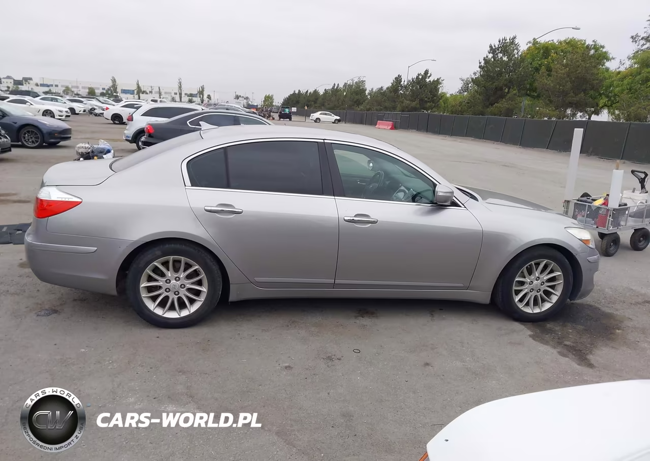 2010 Hyundai Genesis 3.8 VIN:KMHGC4DE4AU081464 - 14