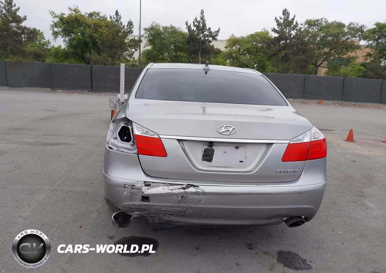 2010 Hyundai Genesis 3.8 VIN:KMHGC4DE4AU081464 - 6