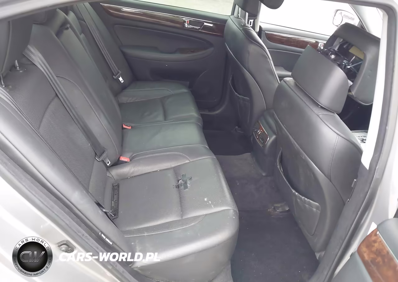 2010 Hyundai Genesis 3.8 VIN:KMHGC4DE4AU081464 - 8