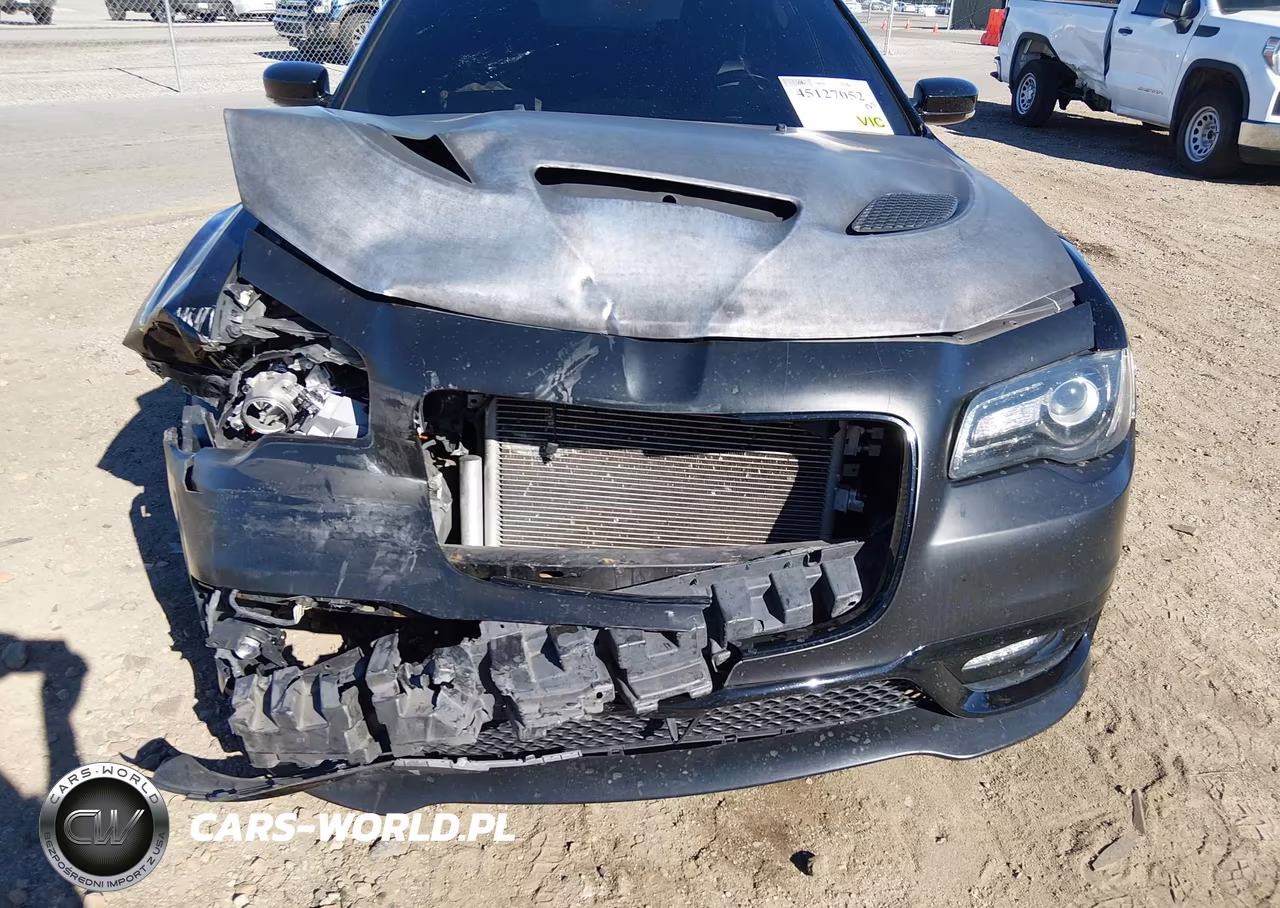 2015 Chrysler 300 300S VIN:2C3CCAGG3FH767458 - 6