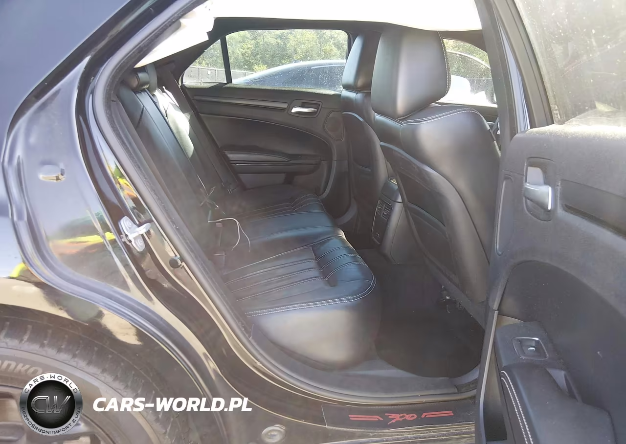 2015 Chrysler 300 300S VIN:2C3CCAGG3FH767458 - 8
