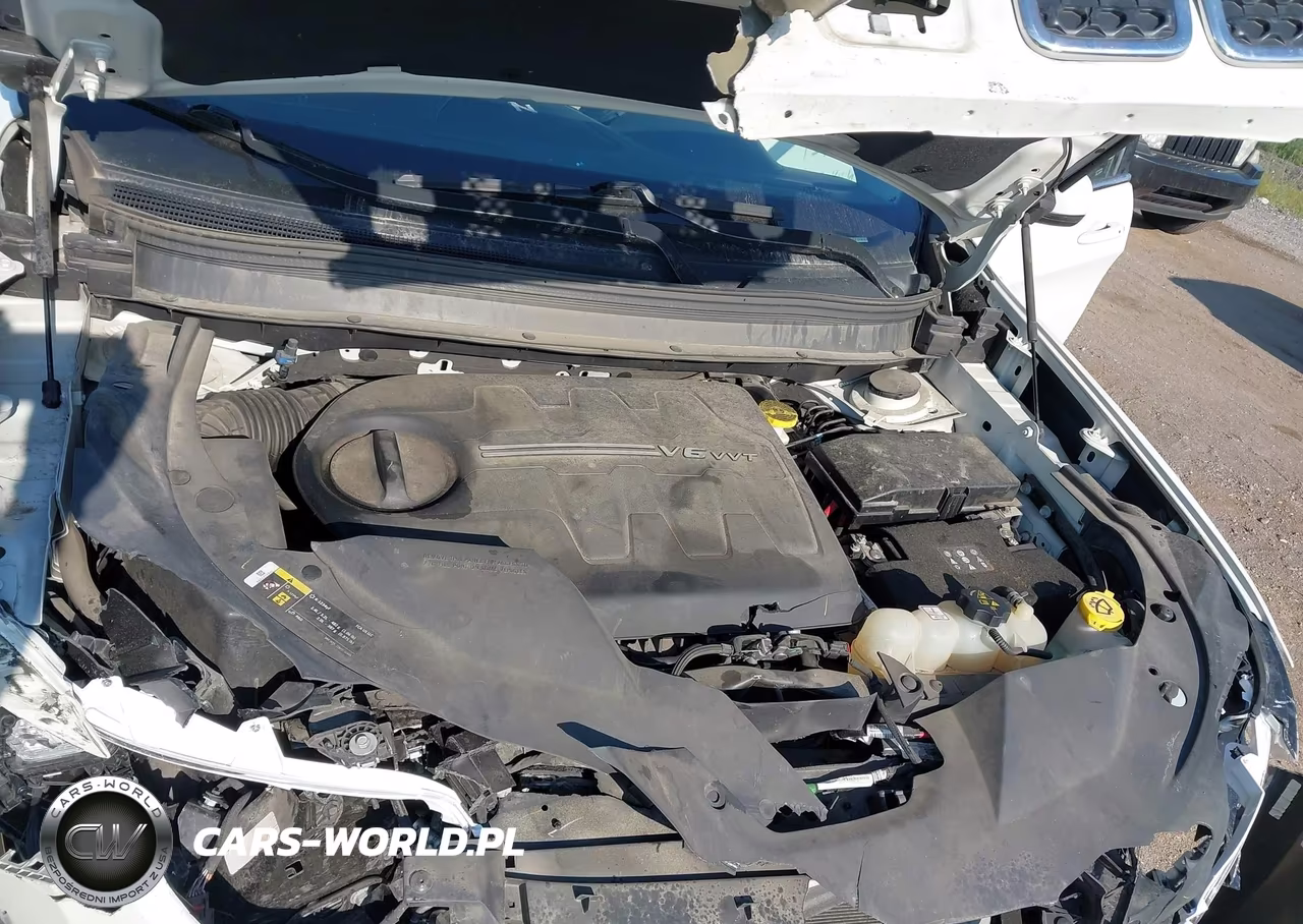 2019 Jeep Cherokee Overland 4X4 VIN:1C4PJMJX2KD243836 - 10