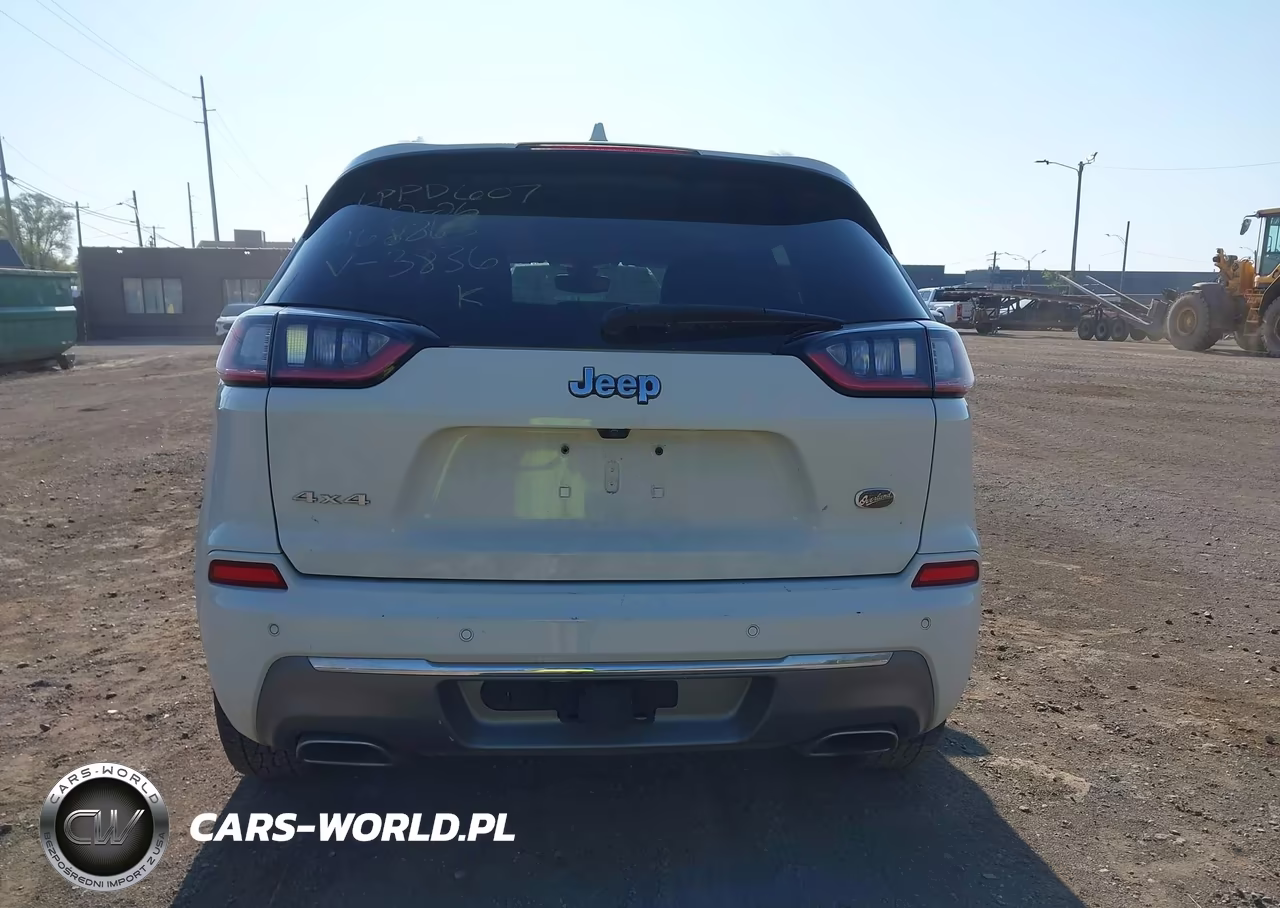 2019 Jeep Cherokee Overland 4X4 VIN:1C4PJMJX2KD243836 - 16