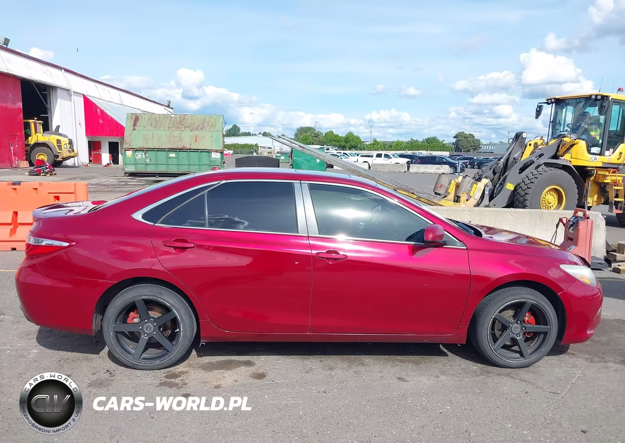 2016 Toyota Camry Se VIN:4T1BF1FK9GU558370 - 13