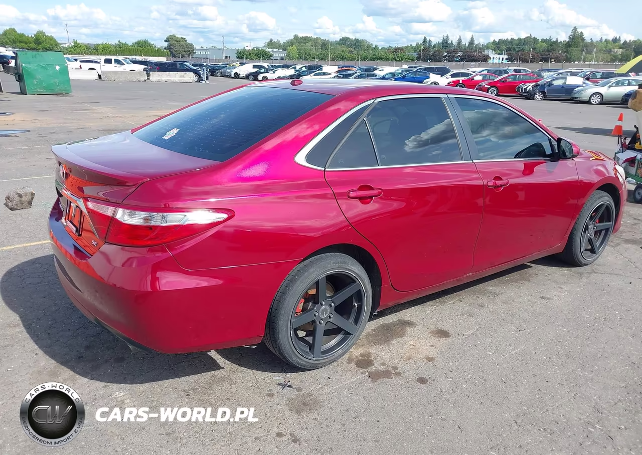 2016 Toyota Camry Se VIN:4T1BF1FK9GU558370 - 4