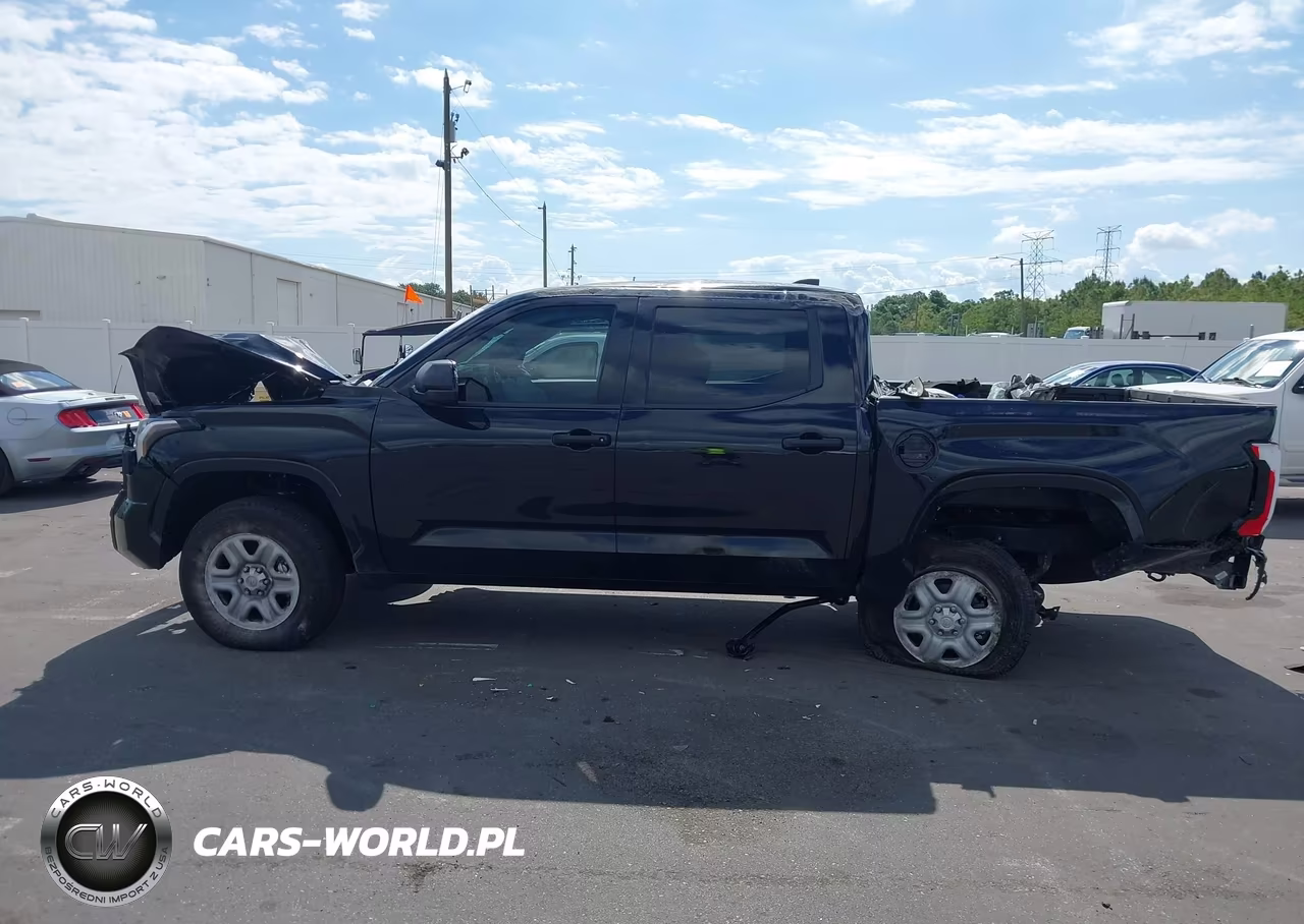 2025 Toyota Tundra Sr VIN:5TFKB5DB4SX305717 - 14