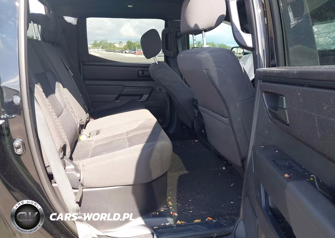 2025 Toyota Tundra Sr VIN:5TFKB5DB4SX305717 - 8