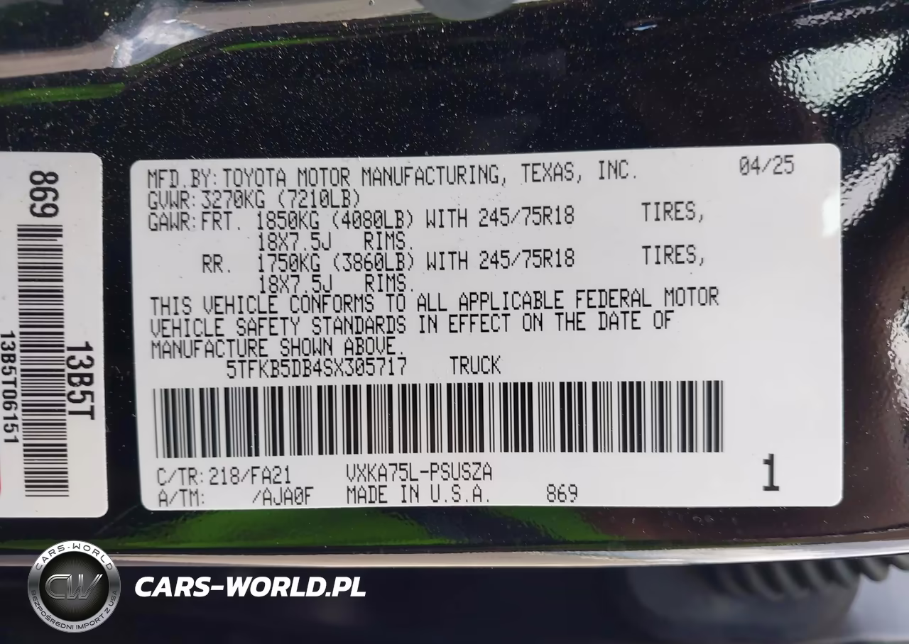 2025 Toyota Tundra Sr VIN:5TFKB5DB4SX305717 - 9