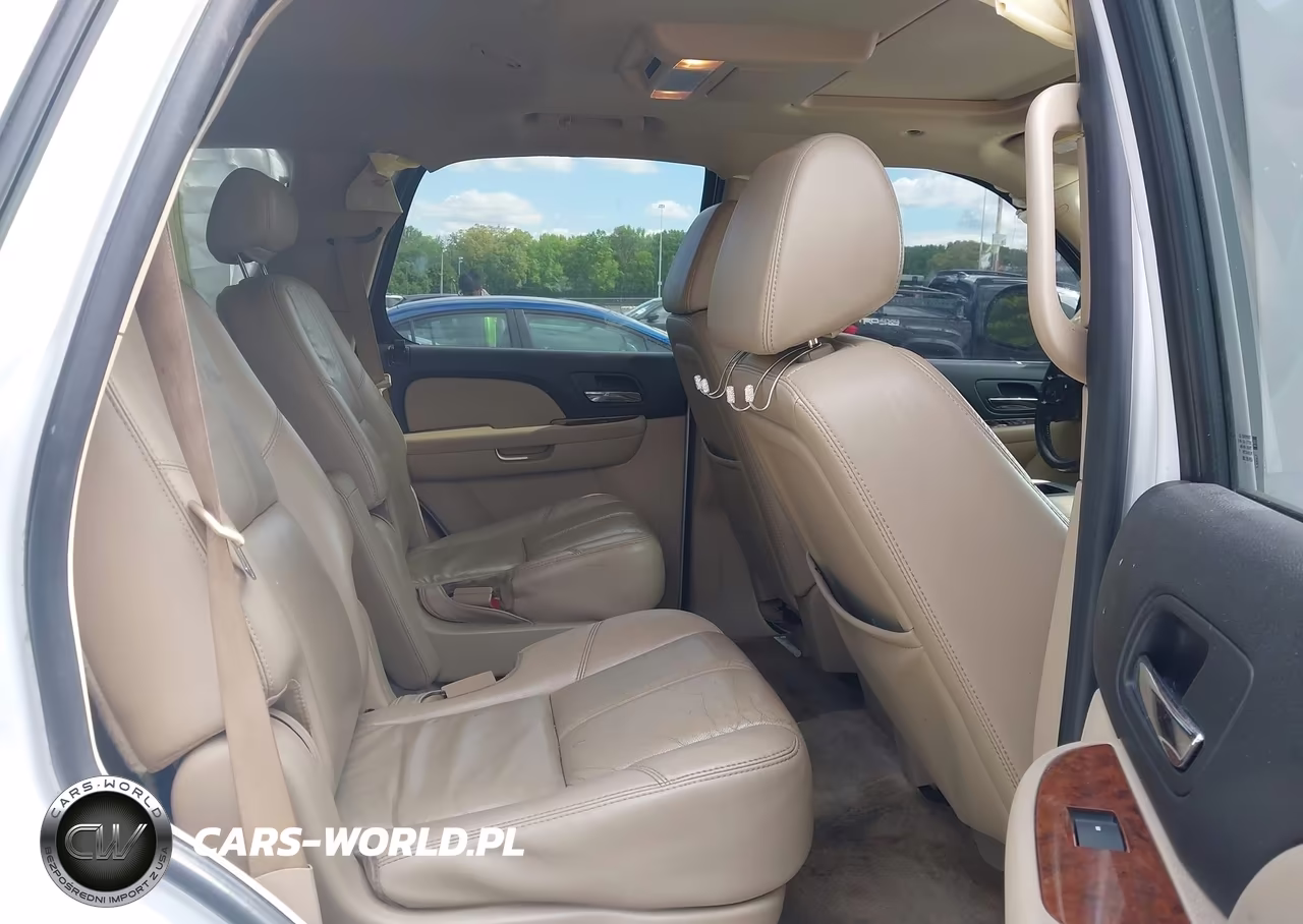2007 Chevrolet Tahoe Ltz VIN:1GNFK13027J407044 - 8