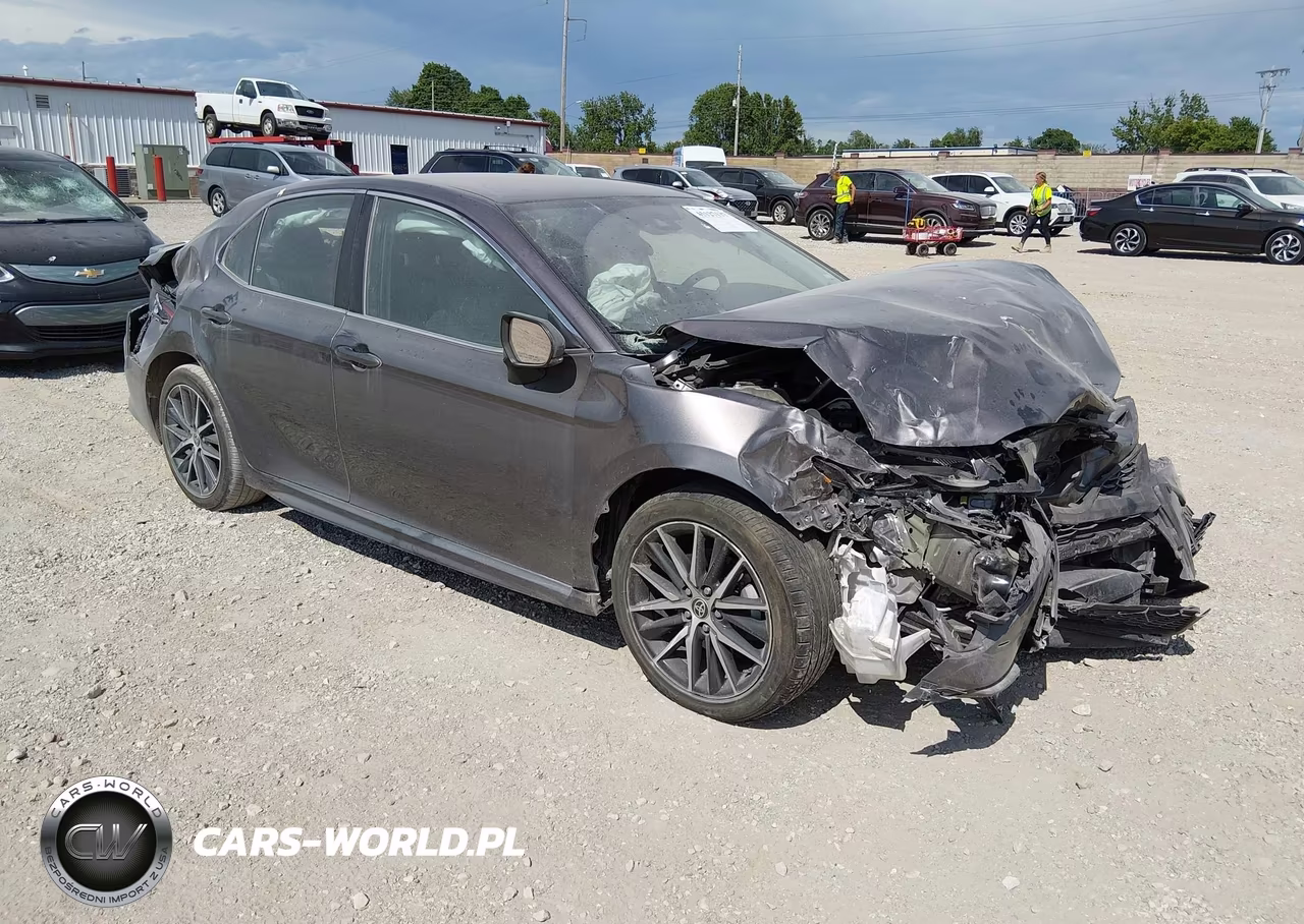 2022 Toyota Camry Se-Se Night Shade – zdjęcie 1 z 16