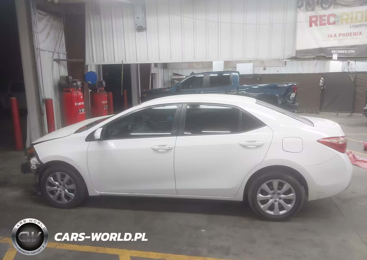 2018 Toyota Corolla L-Le-Xle-Se-Xse VIN:5YFBURHE8JP821923 - 14