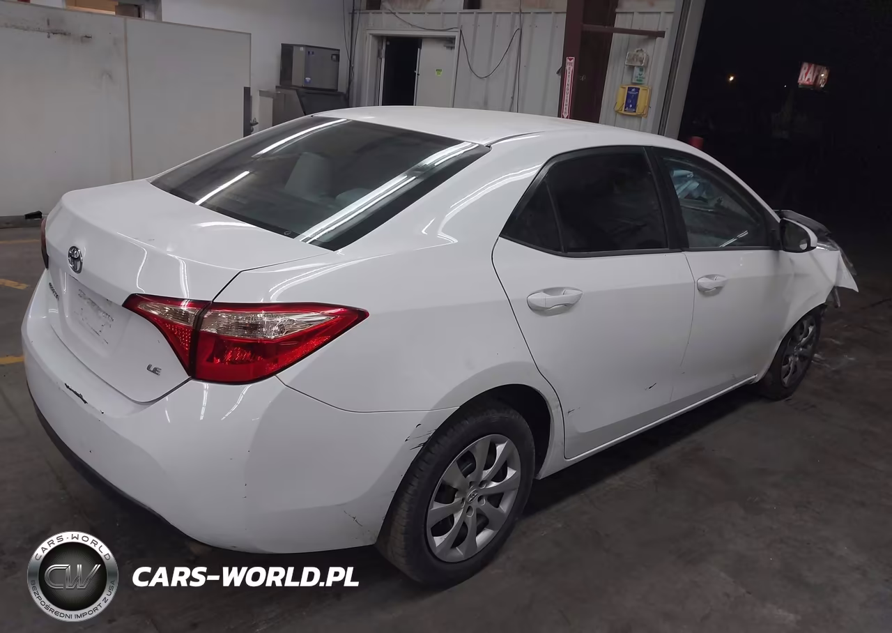2018 Toyota Corolla L-Le-Xle-Se-Xse VIN:5YFBURHE8JP821923 - 4