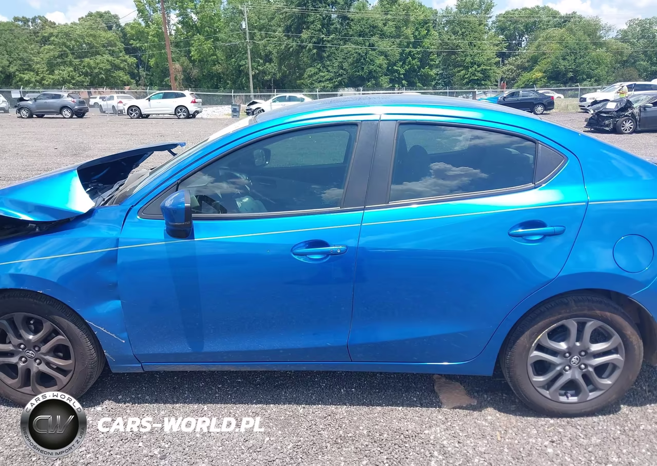 2019 Toyota Yaris Le VIN:3MYDLBYV1KY524661 - 14