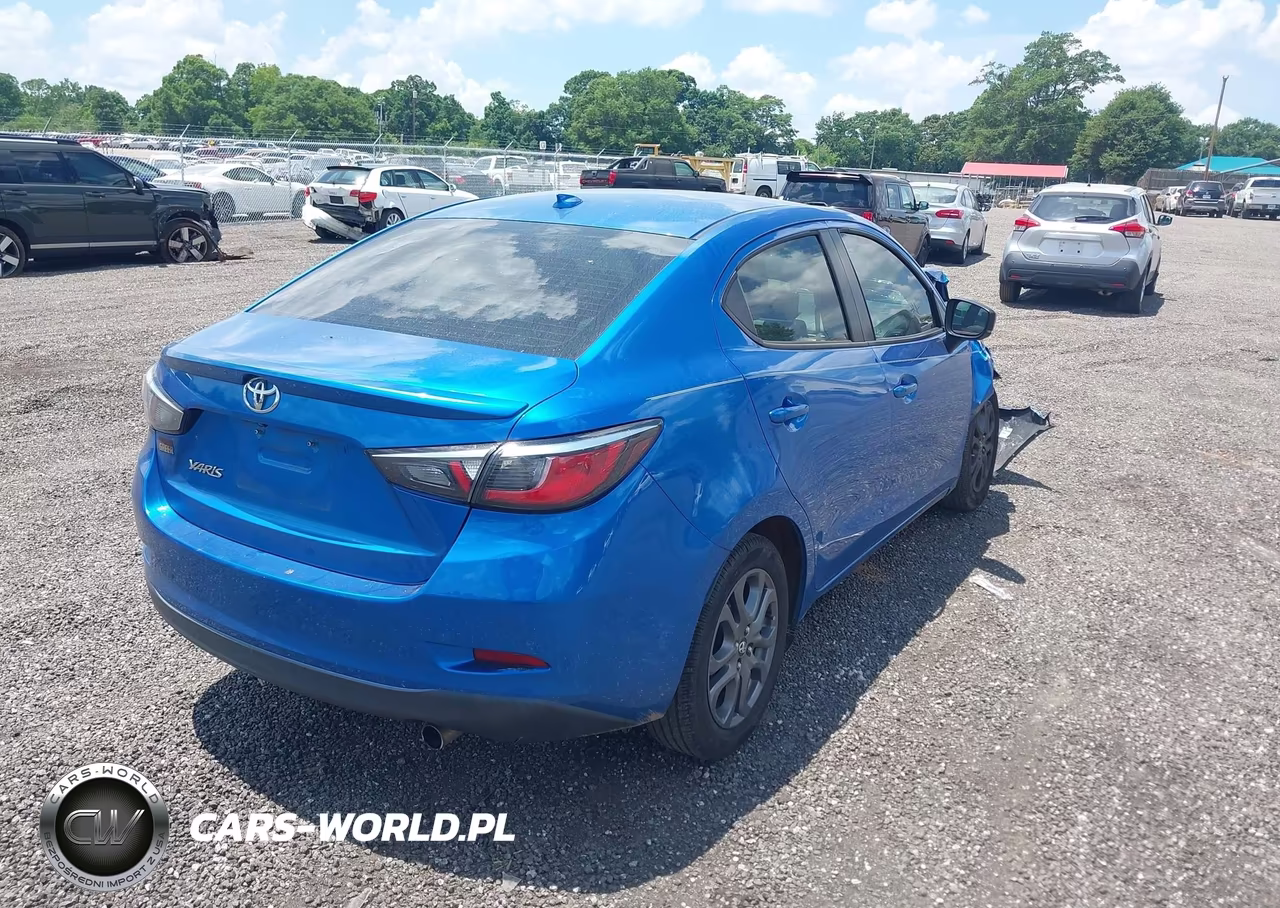 2019 Toyota Yaris Le VIN:3MYDLBYV1KY524661 - 4
