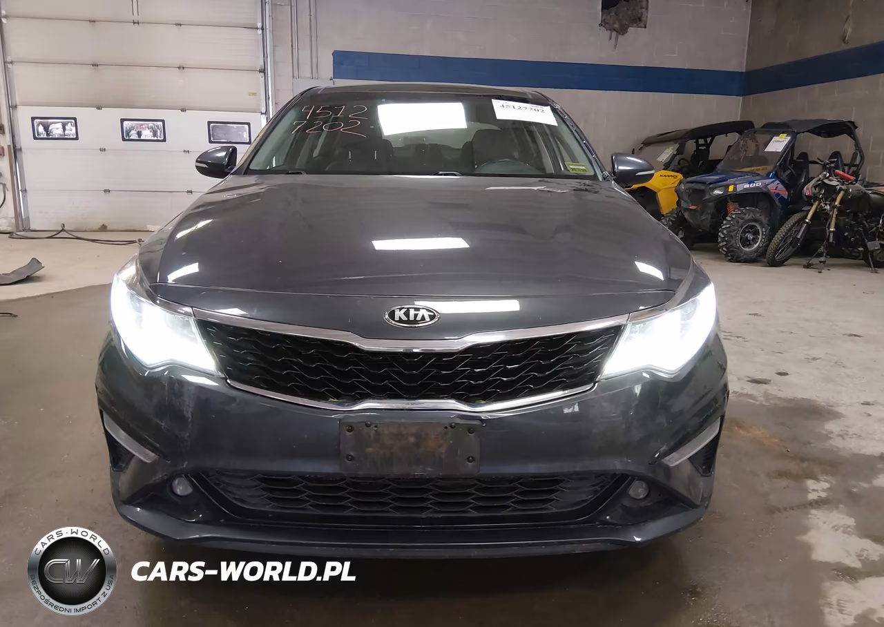2020 Kia Optima S VIN:5XXGT4L33LG409874 - 13