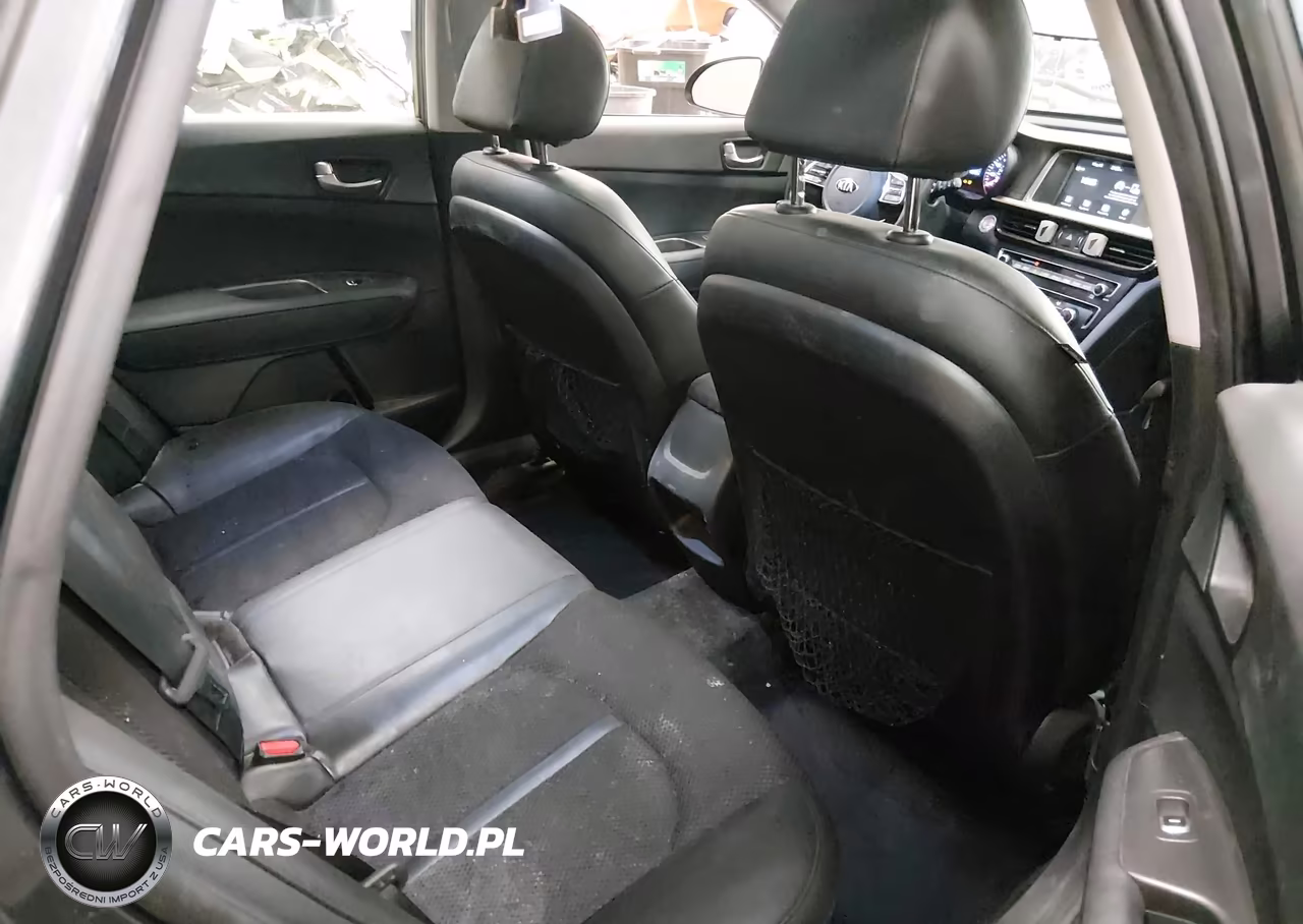 2020 Kia Optima S VIN:5XXGT4L33LG409874 - 8