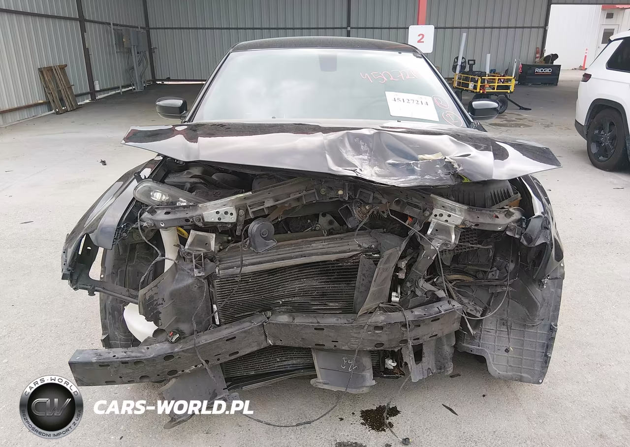 2019 Chrysler 300 300S VIN:2C3CCABG6KH686097 - 13
