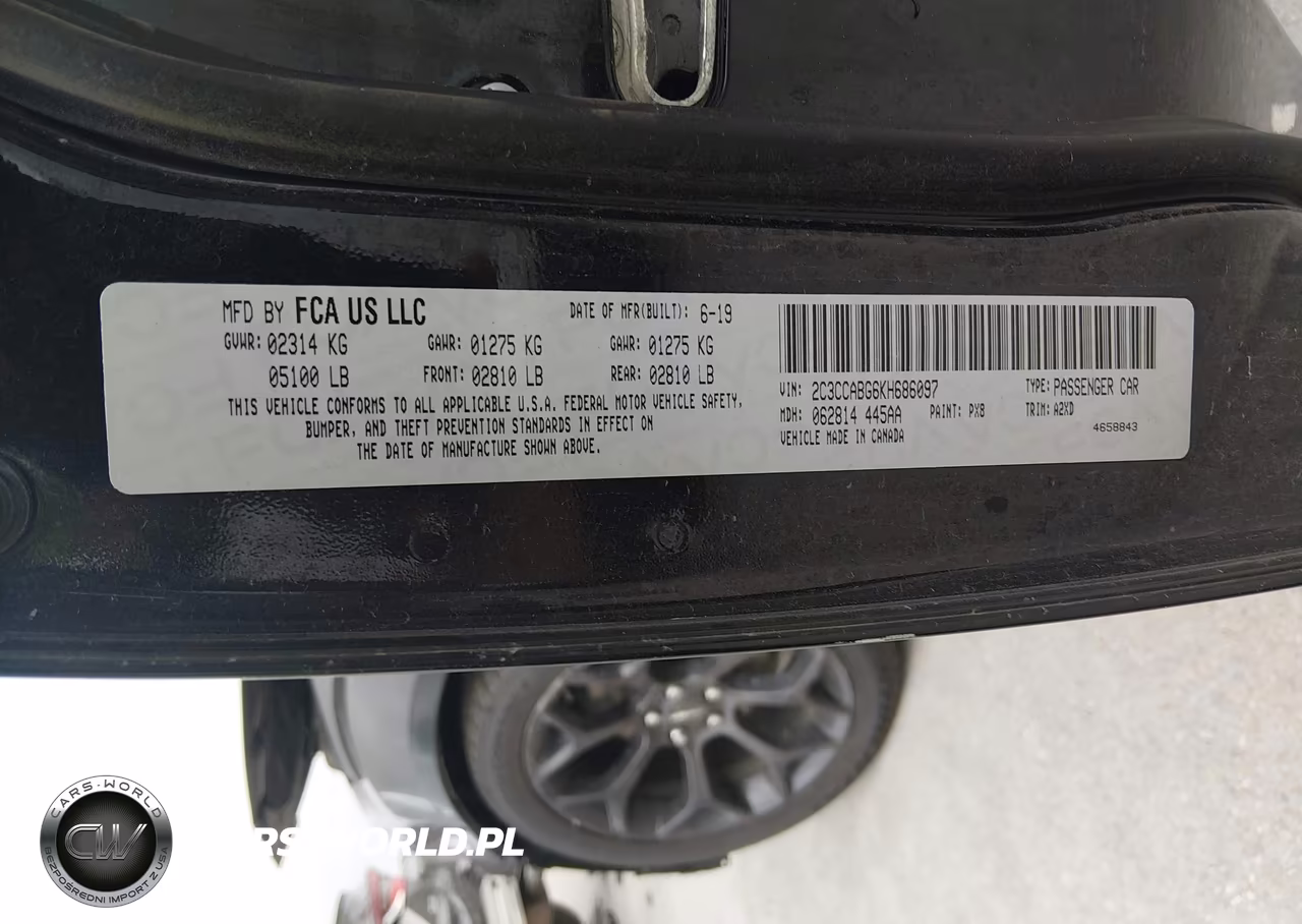 2019 Chrysler 300 300S VIN:2C3CCABG6KH686097 - 9