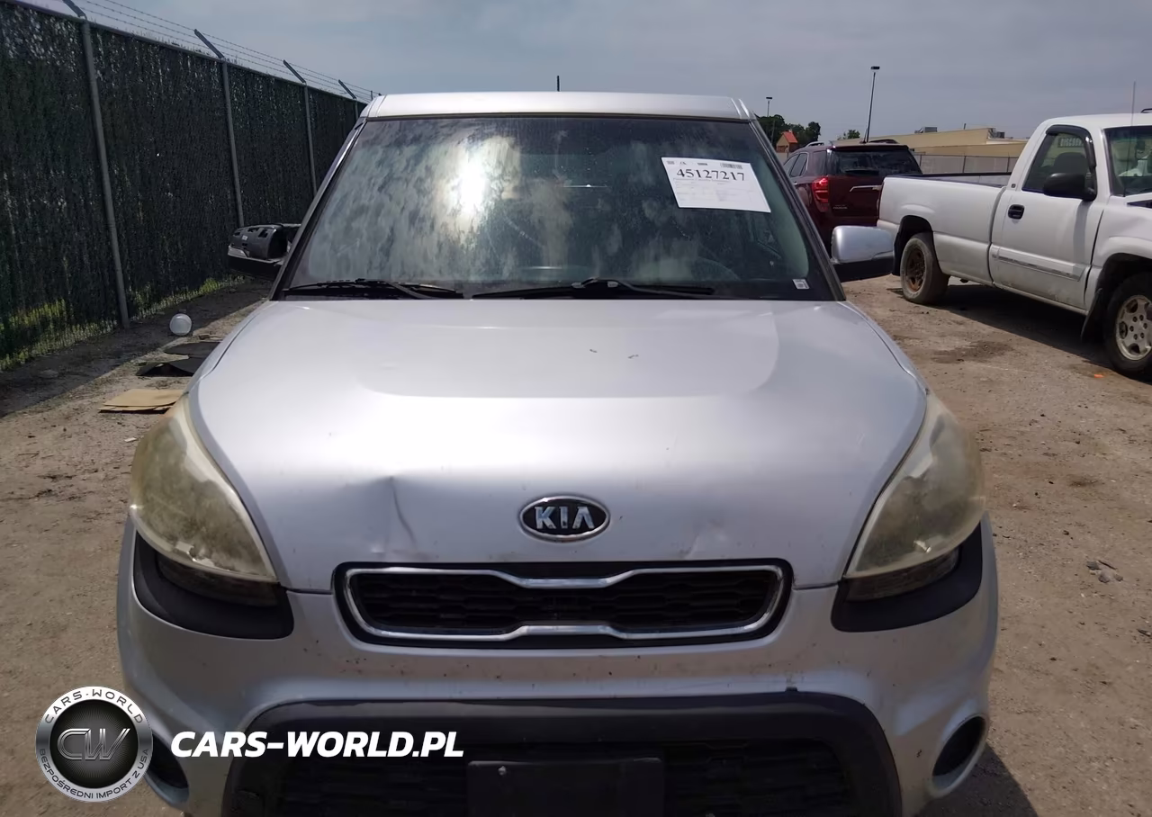 2012 Kia Soul + VIN:KNDJT2A63C7435147 - 12