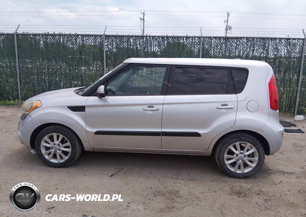 2012 Kia Soul + VIN:KNDJT2A63C7435147 - 14