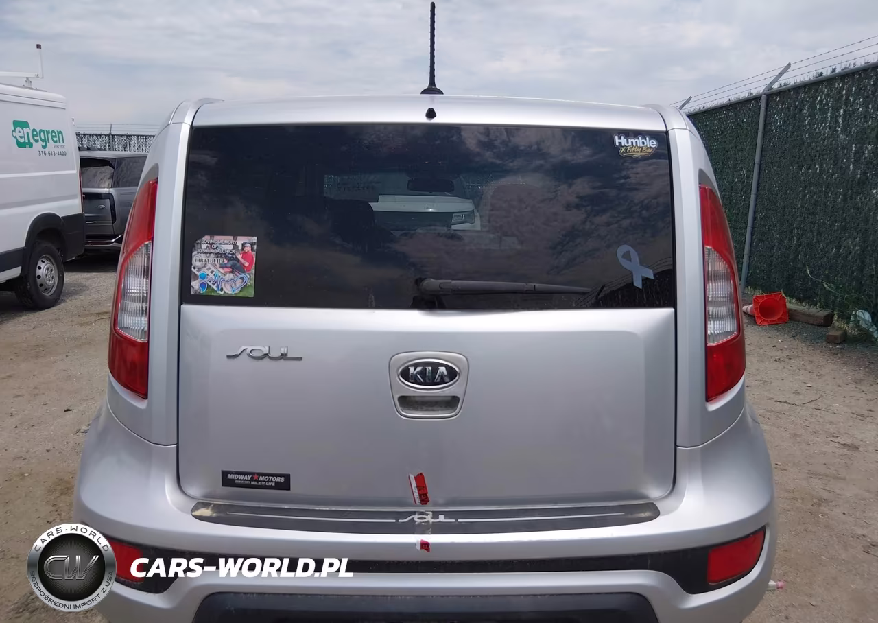 2012 Kia Soul + VIN:KNDJT2A63C7435147 - 16