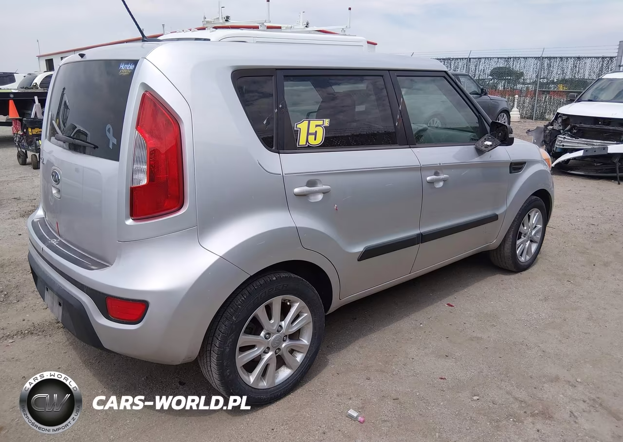 2012 Kia Soul + VIN:KNDJT2A63C7435147 - 4