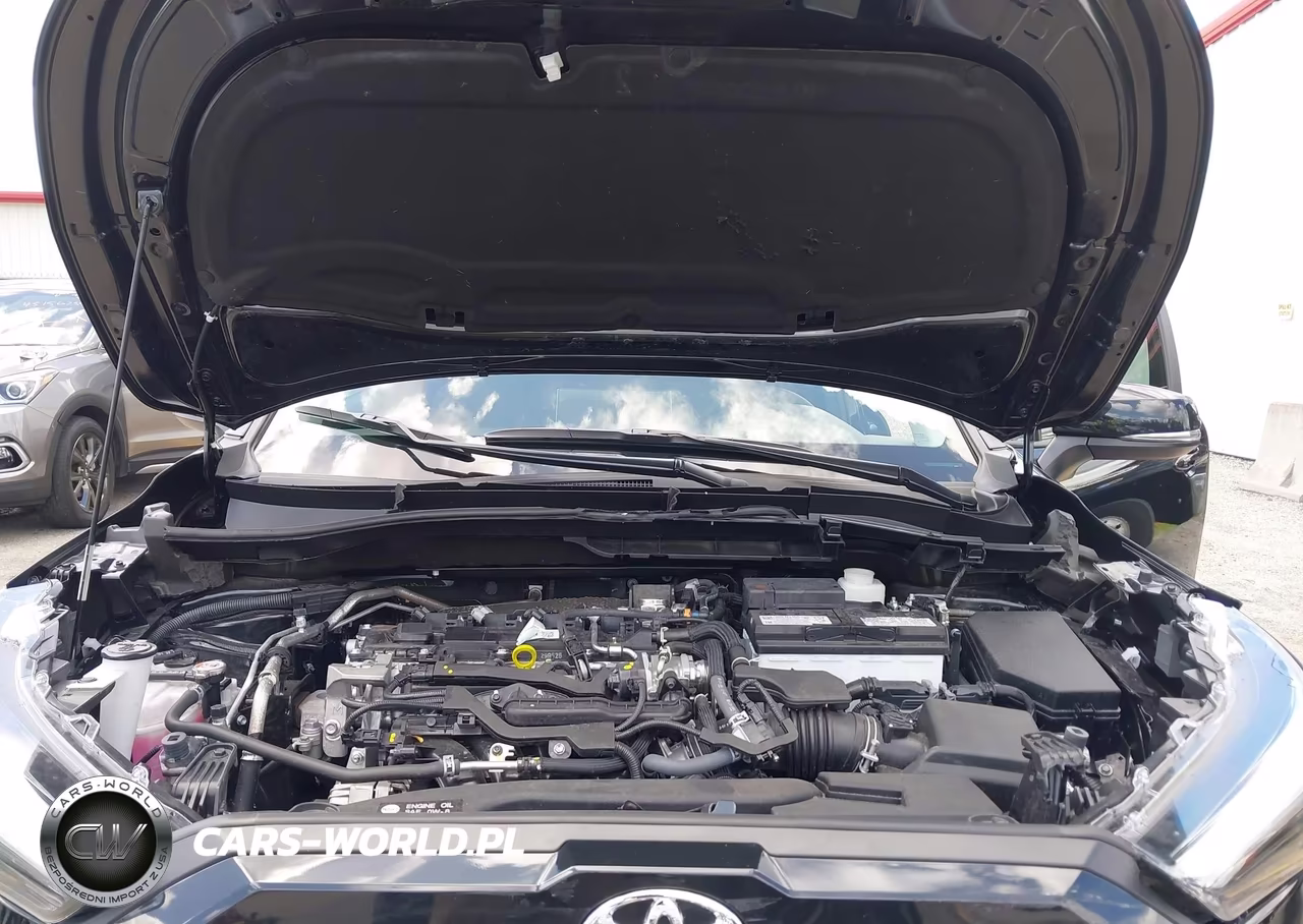 2026 Toyota Corolla Cross Xle VIN:7MUDAABG6TV155223 - 10