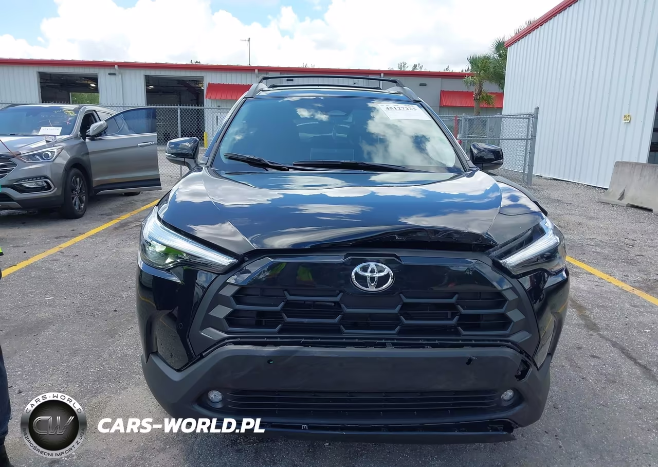 2026 Toyota Corolla Cross Xle VIN:7MUDAABG6TV155223 - 6