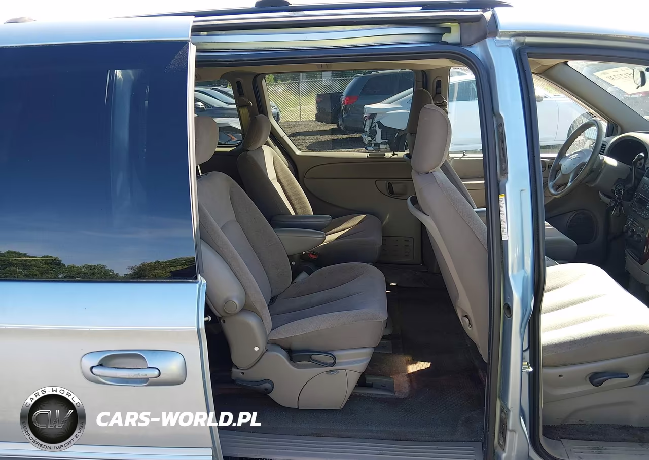 2003 Chrysler Town & Country Lx VIN:2C4GP44L33R295692 - 8