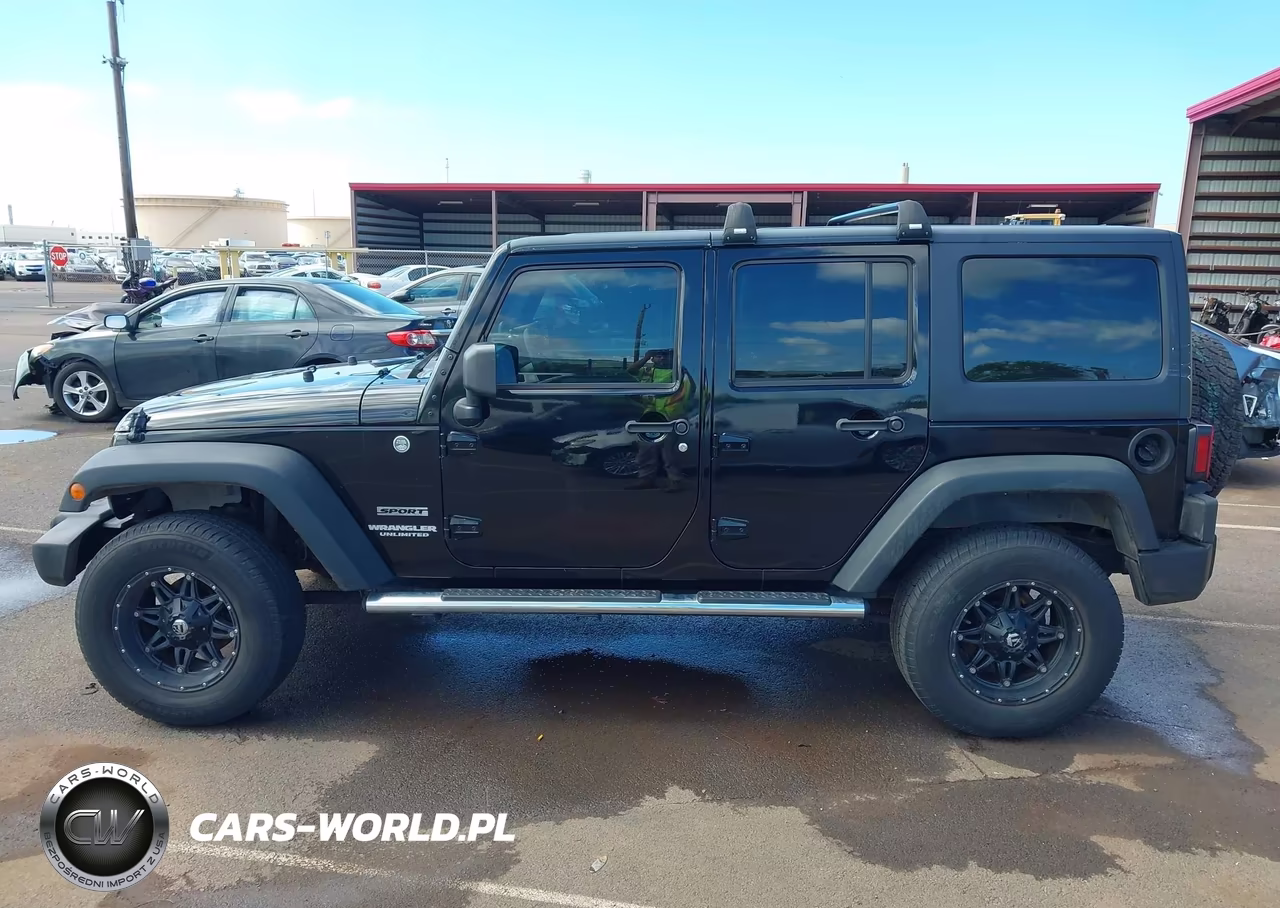2013 Jeep Wrangler Unlimited Sport VIN:1C4BJWDG7DL504369 - 14