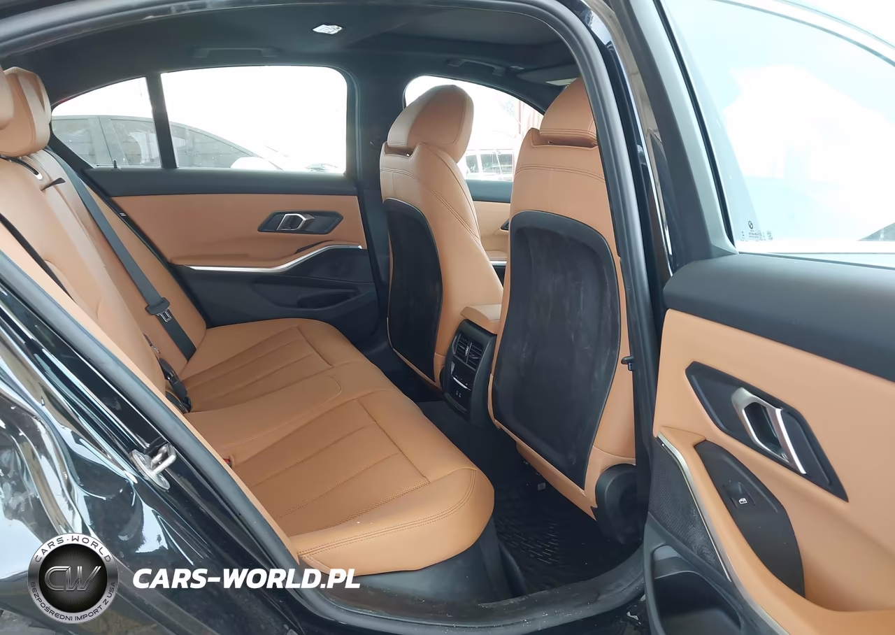 2025 BMW 330I VIN:3MW69CW07S8F28200 - 8