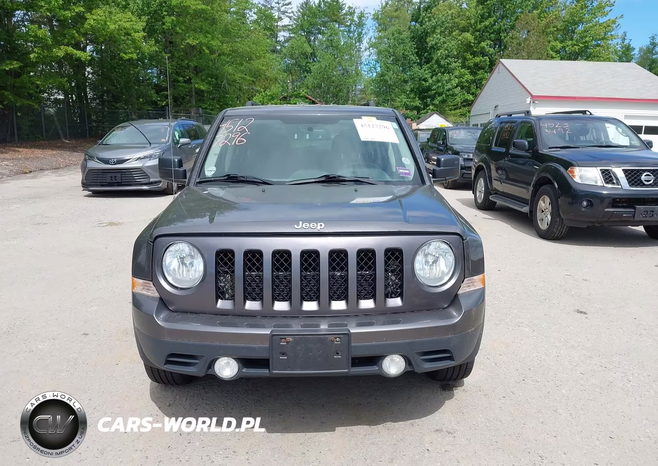 2016 Jeep Patriot Latitude VIN:1C4NJRFB5GD596497 - 12