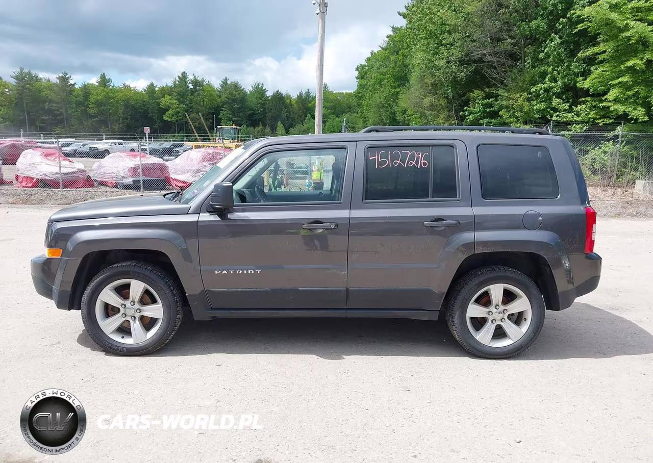 2016 Jeep Patriot Latitude VIN:1C4NJRFB5GD596497 - 14