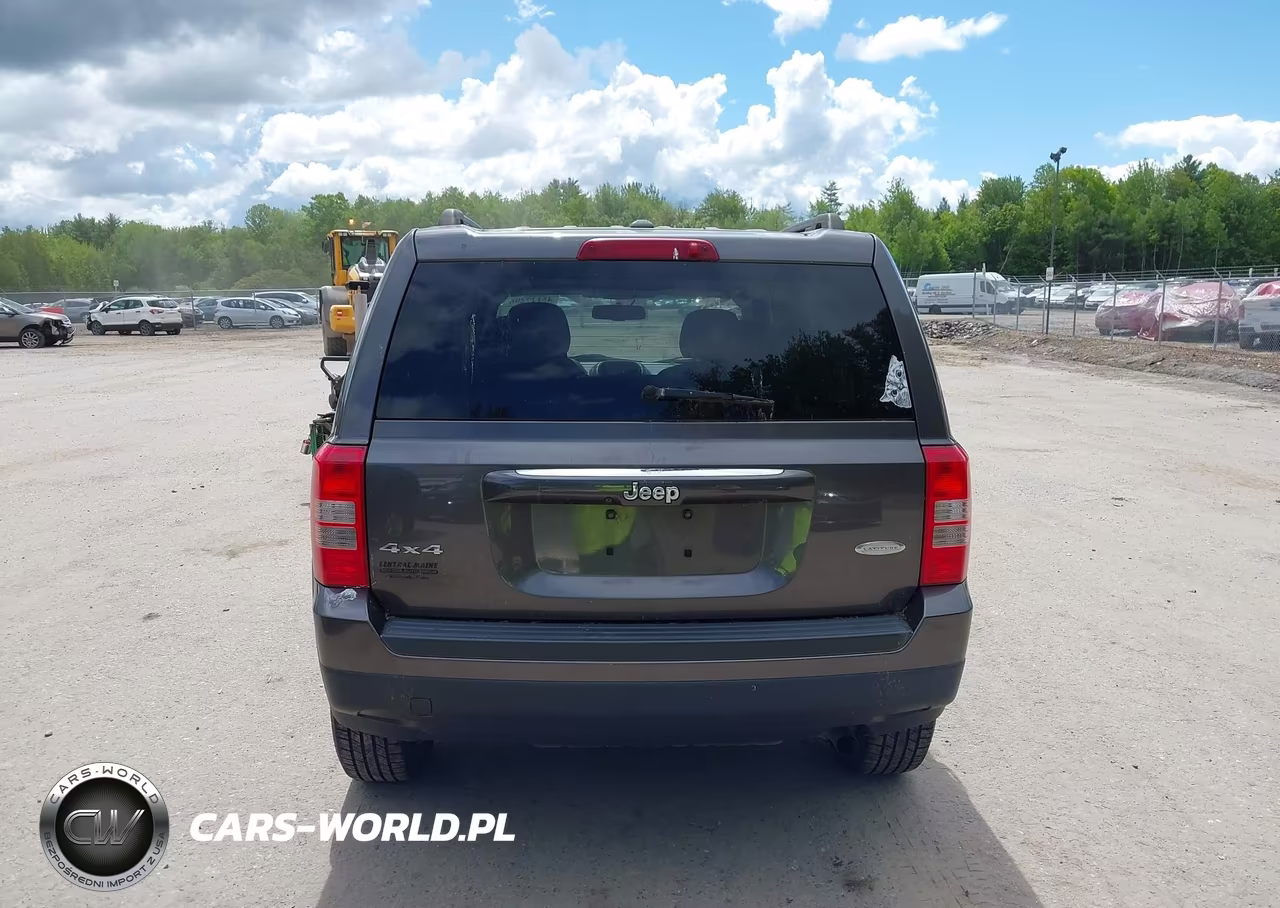 2016 Jeep Patriot Latitude VIN:1C4NJRFB5GD596497 - 16