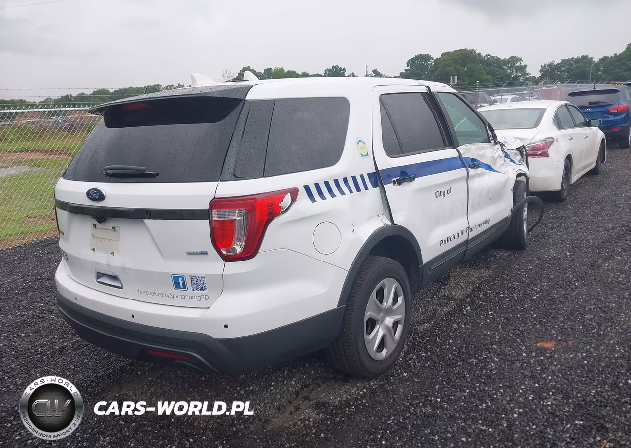 2017 Ford Utility Police Interceptor VIN:1FM5K8AR0HGC07921 - 4