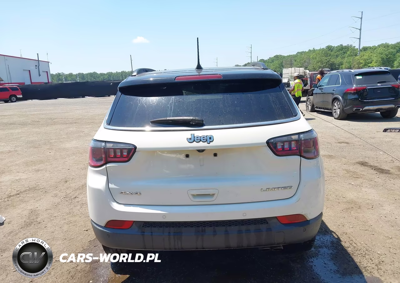 2018 Jeep Compass Limited 4X4 VIN:3C4NJDCB2JT298529 - 16
