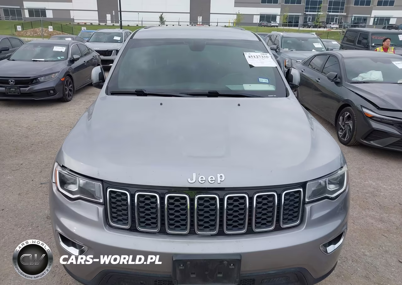 2017 Jeep Grand Cherokee Laredo 4X2 VIN:1C4RJEAG4HC751920 - 12
